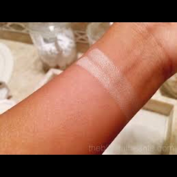 ‼️NEW‼️PRICE DROP‼️ Fenty Beauty Metal Moon Killawatt Freestyle Highlighter - Picture 5 of 5